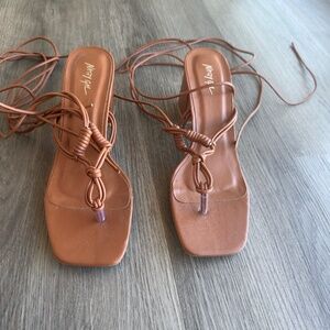 BRAND NEW Nasty Gal Wrap Around Ankle Tie Heel Size: 39 (fits 38 too) in Tan